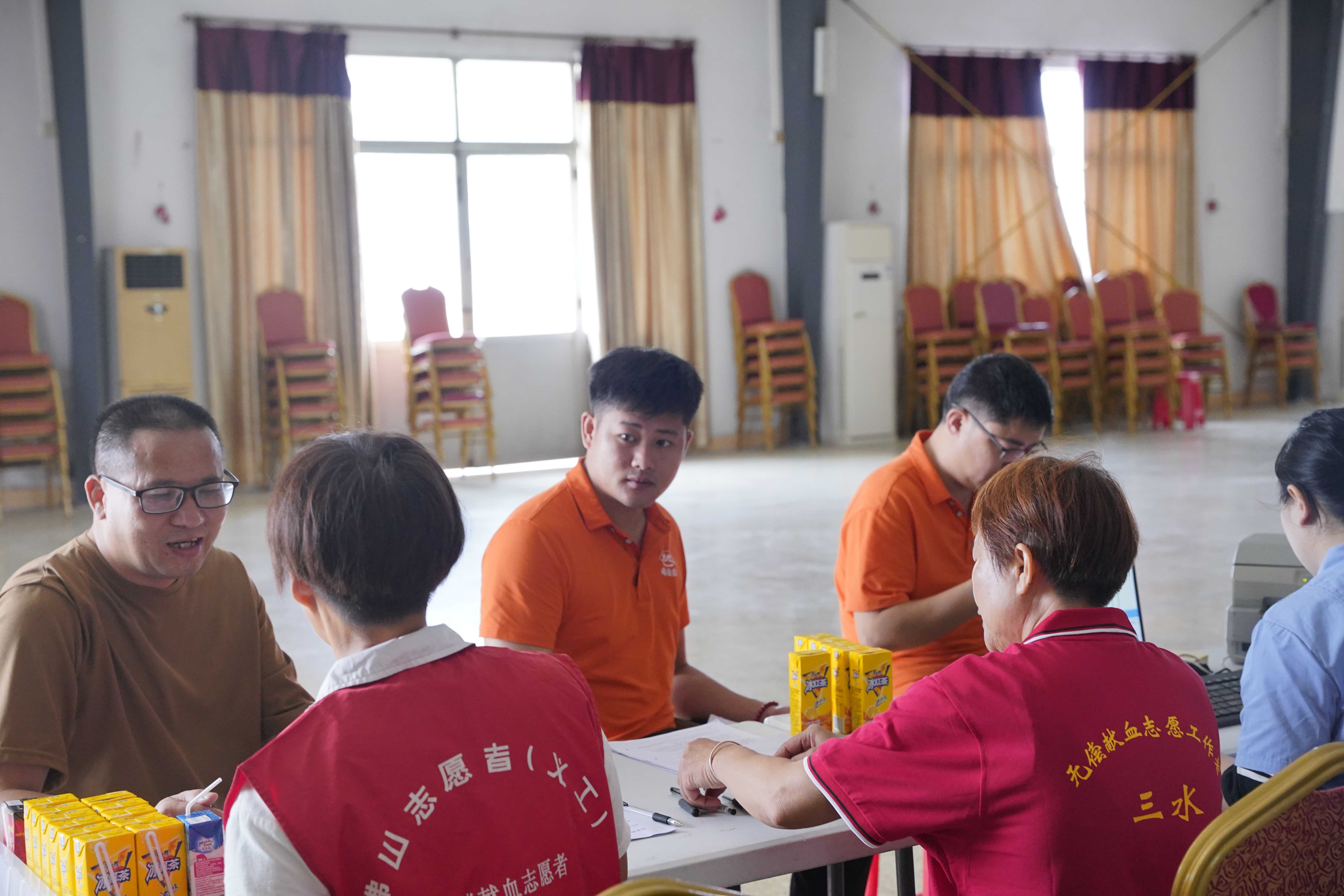 为爱“挽袖” ，捐献热血，快猫视频网站入口公司在行动！